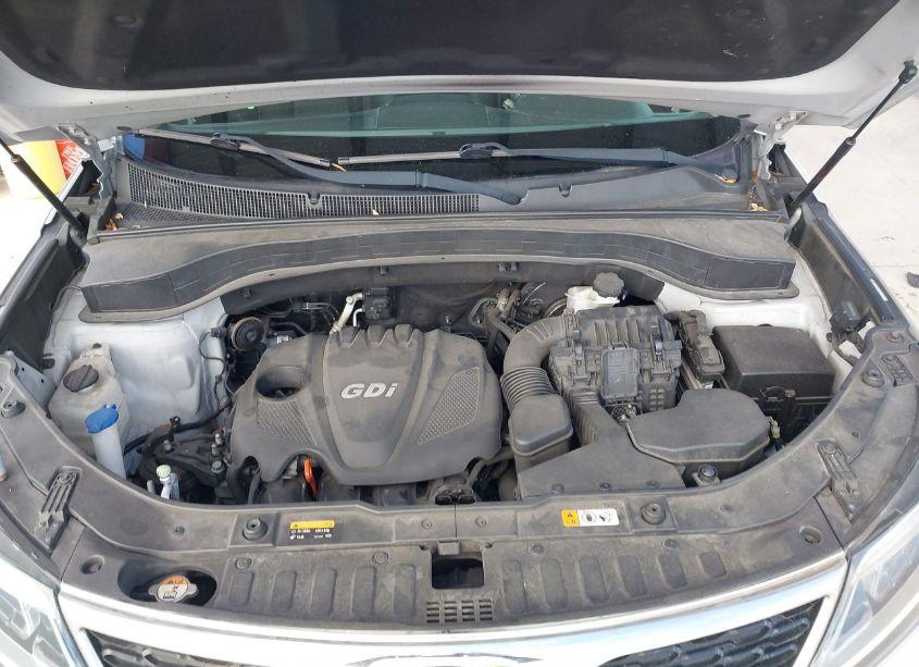 Photo 10 of 2014 Kia Sorento LX (VIN 5XYKT3A61EG538518)