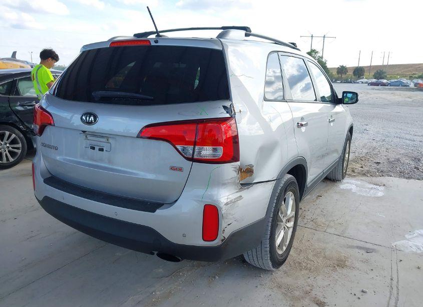 Photo 6 of 2014 Kia Sorento LX (VIN 5XYKT3A61EG538518)