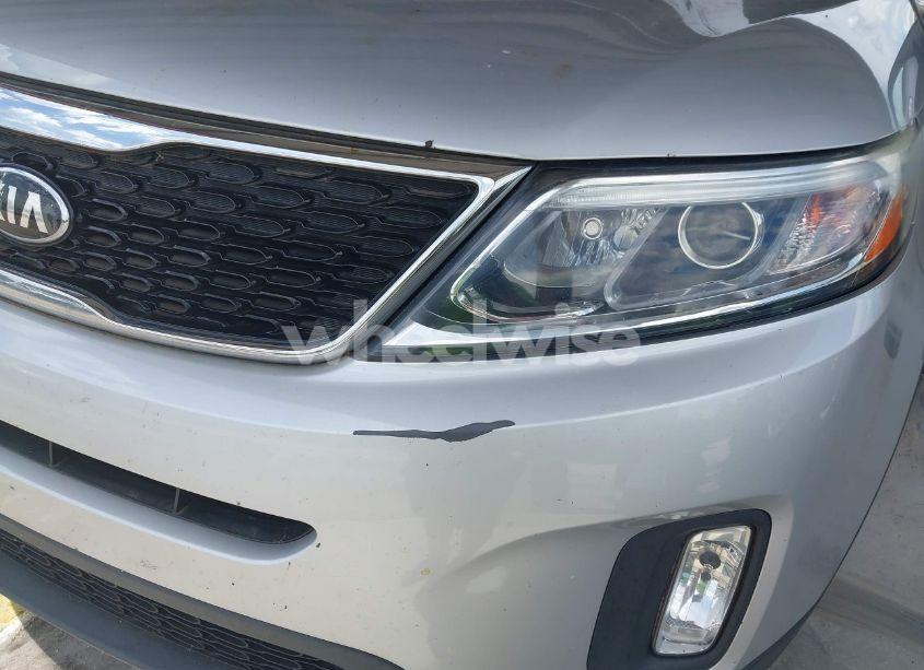 Photo 12 of 2015 Kia Sorento LX (VIN 5XYKT3A61FG551125)