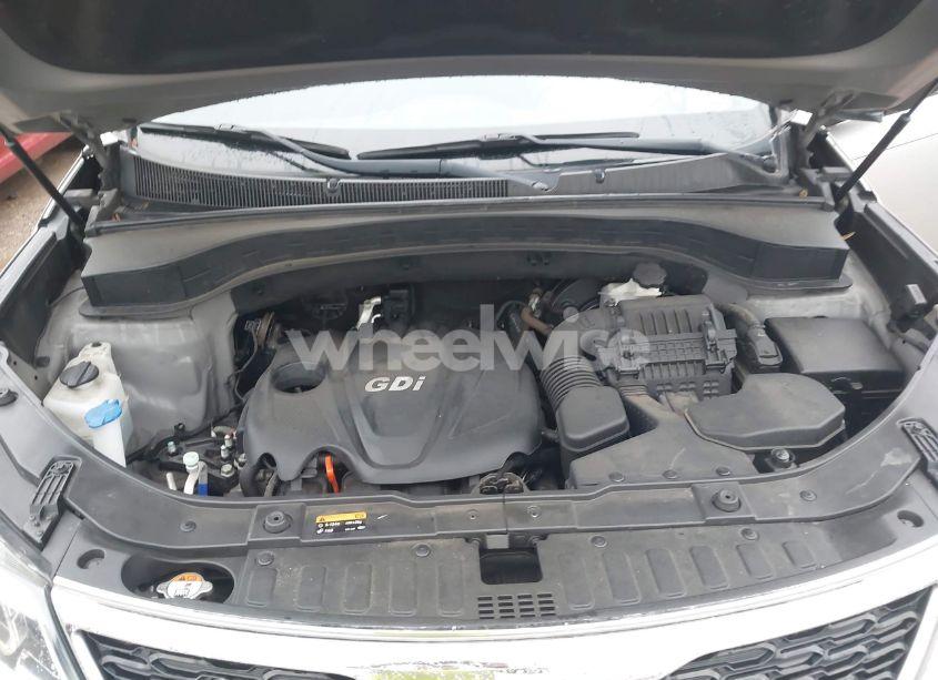 Photo 10 of 2015 Kia Sorento LX (VIN 5XYKT3A61FG558267)