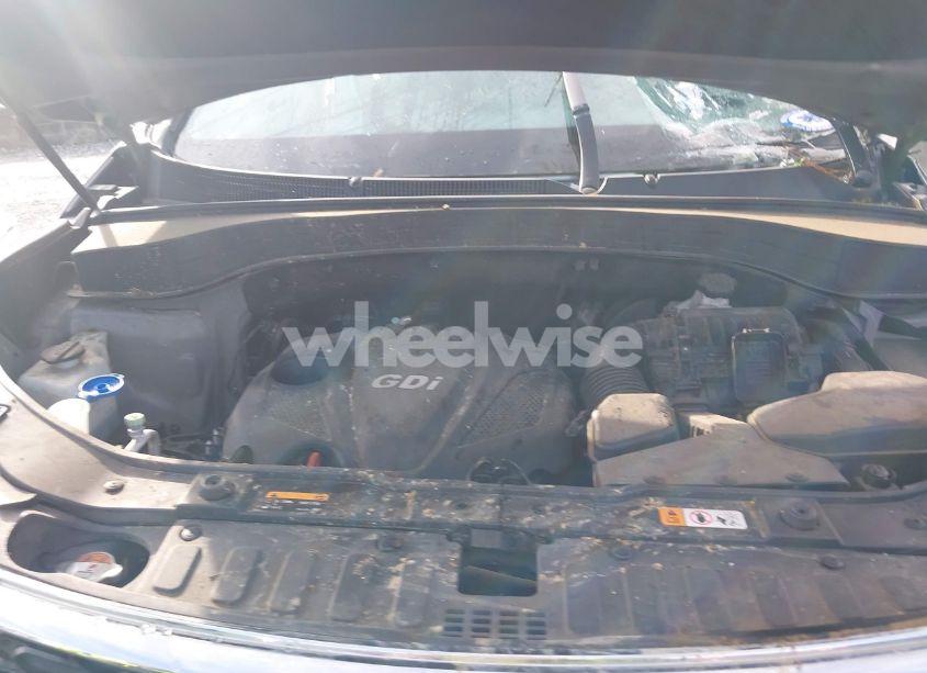 Photo 10 of 2015 Kia Sorento LX (VIN 5XYKT3A61FG560231)