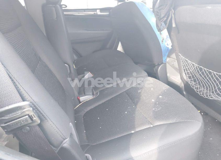 Photo 8 of 2015 Kia Sorento LX (VIN 5XYKT3A61FG560231)