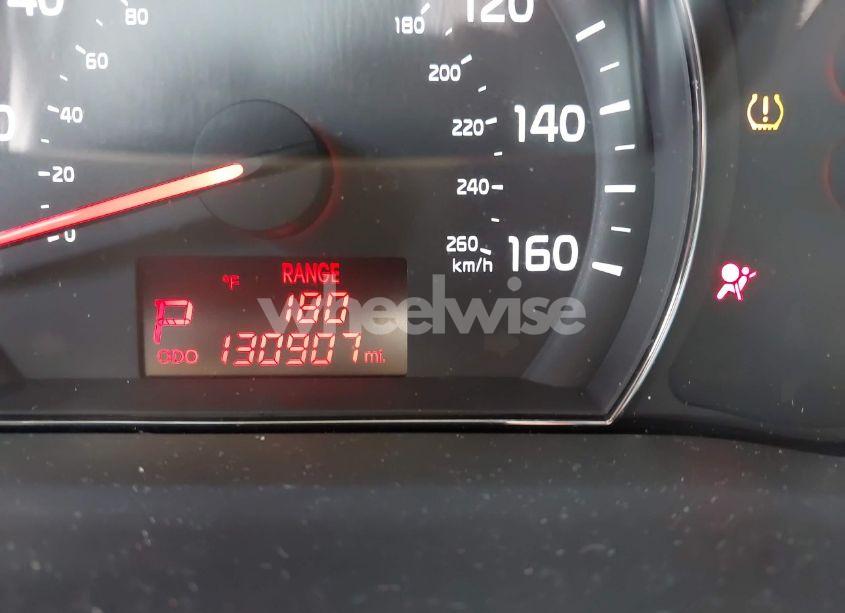 Photo 15 of 2015 Kia Sorento LX (VIN 5XYKT3A61FG561833)