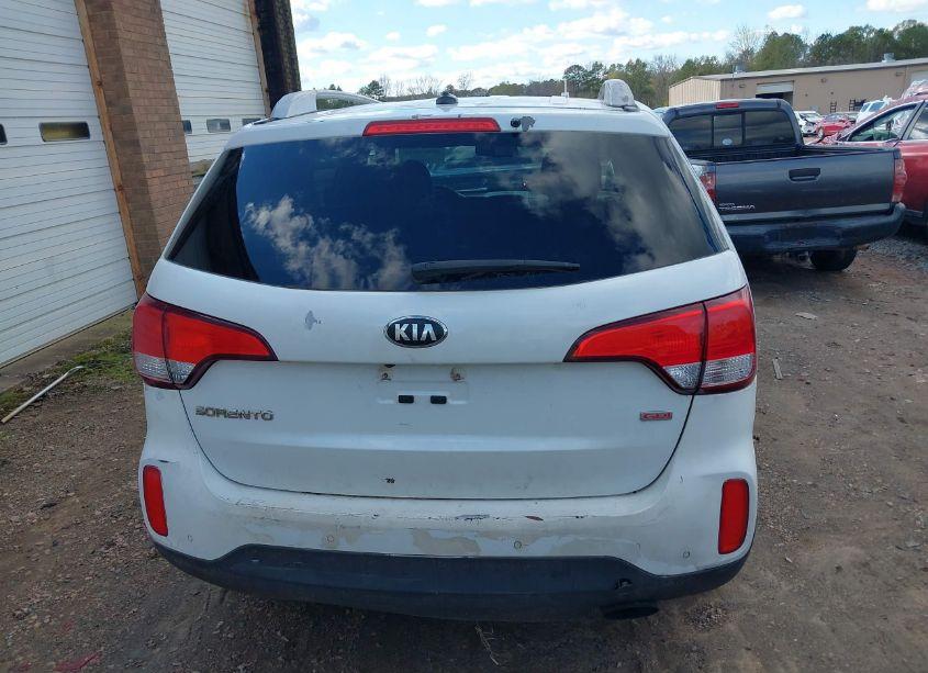 Photo 16 of 2015 Kia Sorento LX (VIN 5XYKT3A61FG566949)