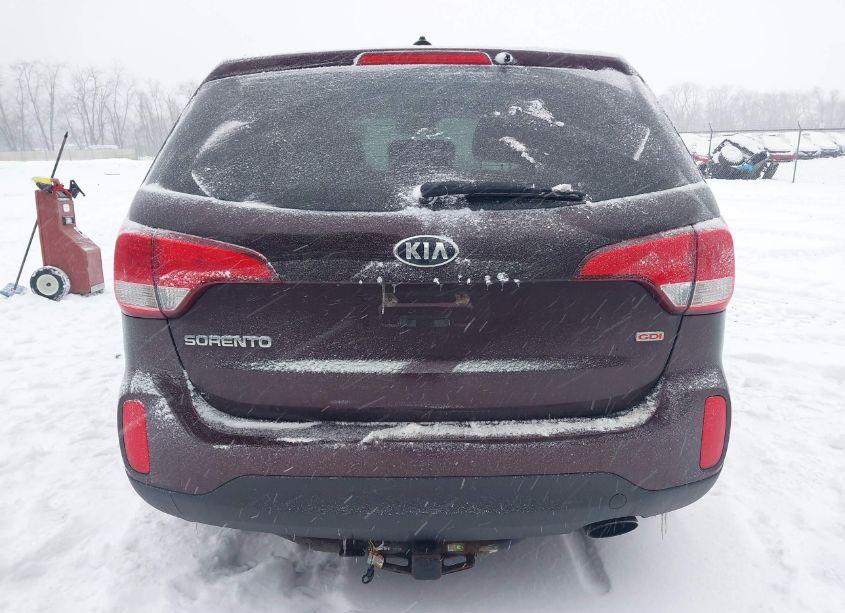 Photo 16 of 2015 Kia Sorento LX (VIN 5XYKT3A61FG572783)
