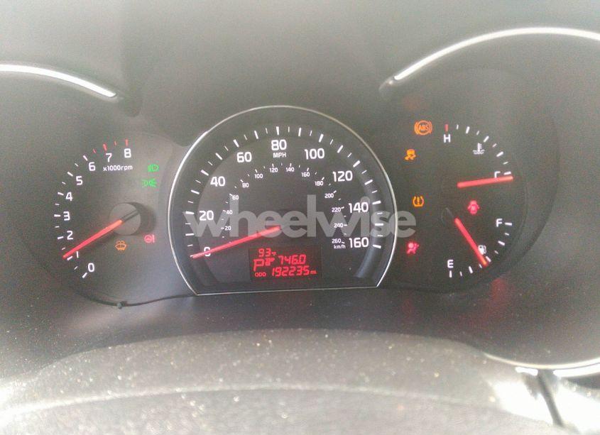 Photo 7 of 2015 Kia Sorento LX (VIN 5XYKT3A61FG620296)