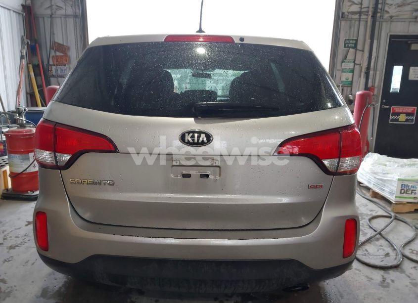 Photo 16 of 2015 Kia Sorento LX (VIN 5XYKT3A61FG627247)
