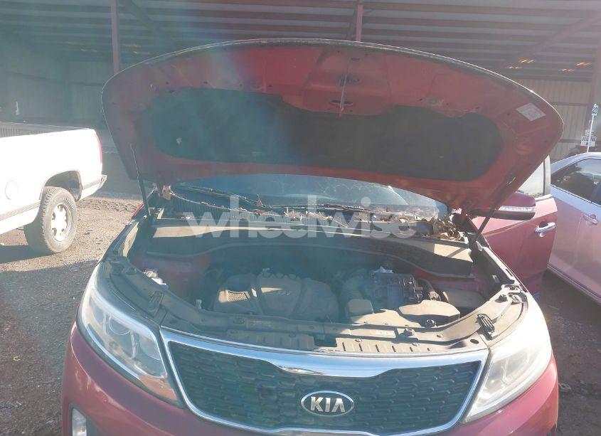 Photo 10 of 2015 Kia Sorento LX (VIN 5XYKT3A61FG630455)