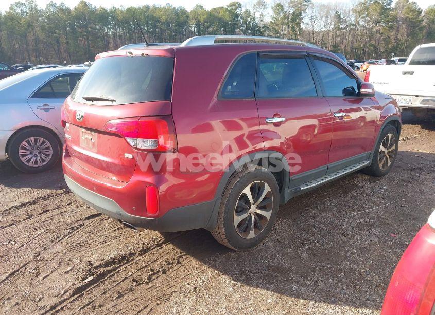 Photo 4 of 2015 Kia Sorento LX (VIN 5XYKT3A61FG630455)