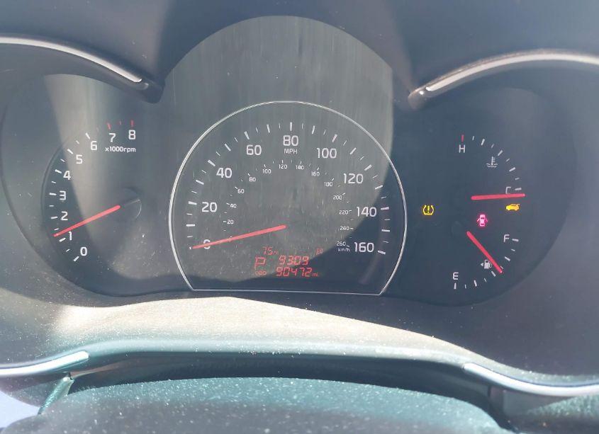 Photo 7 of 2015 Kia Sorento LX (VIN 5XYKT3A61FG645389)