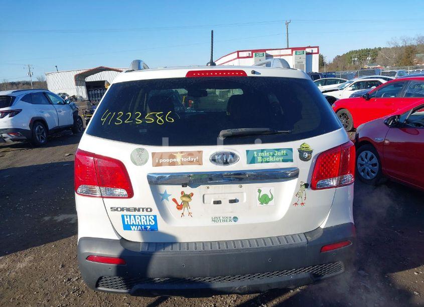 Photo 16 of 2012 Kia Sorento LX (VIN 5XYKT3A62CG255395)