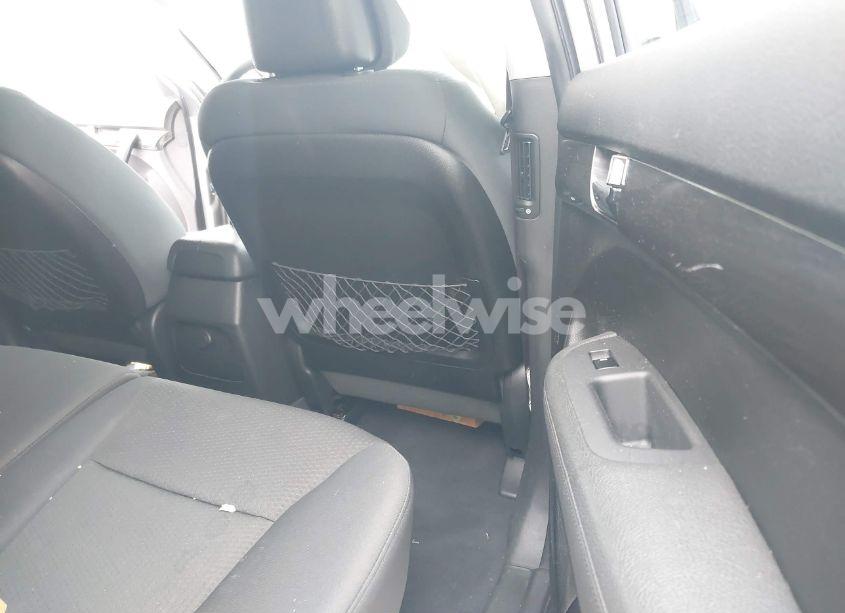 Photo 8 of 2012 Kia Sorento LX (VIN 5XYKT3A62CG267370)