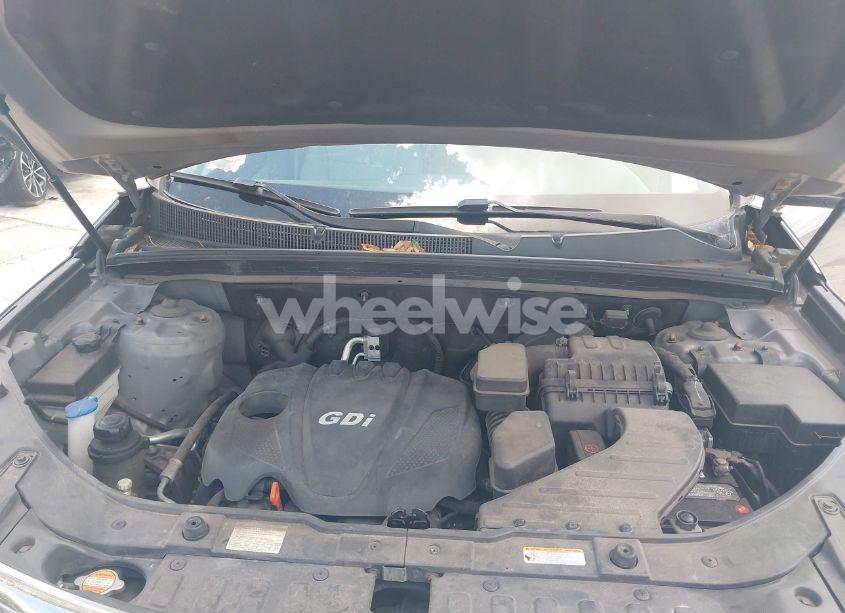 Photo 10 of 2013 Kia Sorento LX (VIN 5XYKT3A62DG322174)