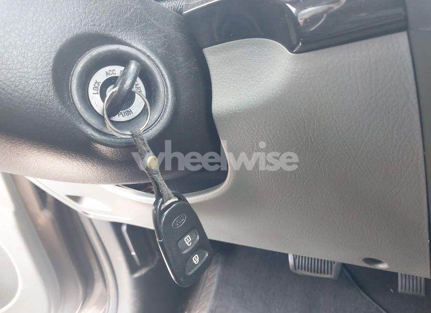 Photo 11 of 2013 Kia Sorento LX (VIN 5XYKT3A62DG322174)