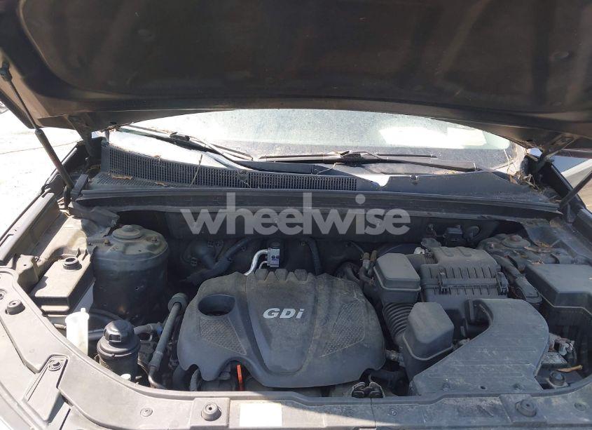 Photo 10 of 2013 Kia Sorento LX (VIN 5XYKT3A62DG339850)