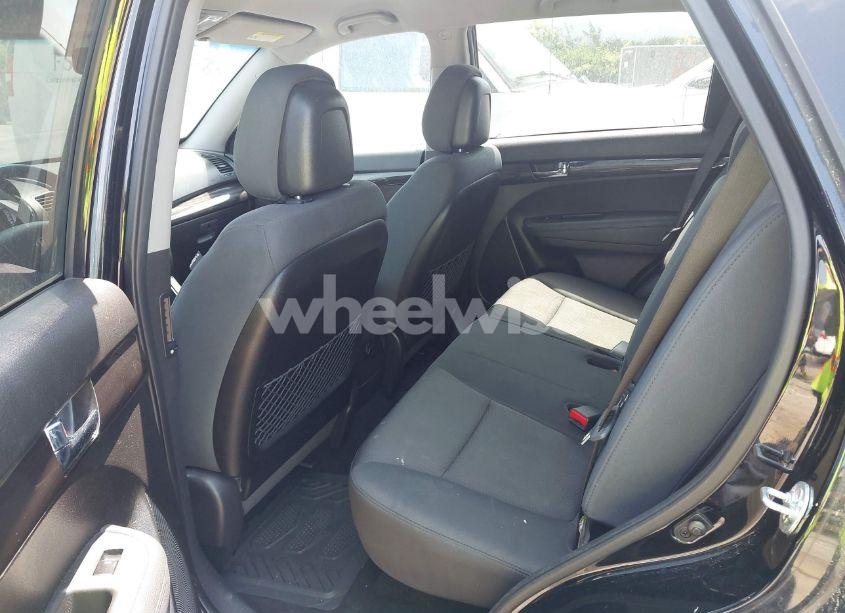 Photo 8 of 2013 Kia Sorento LX (VIN 5XYKT3A62DG339850)