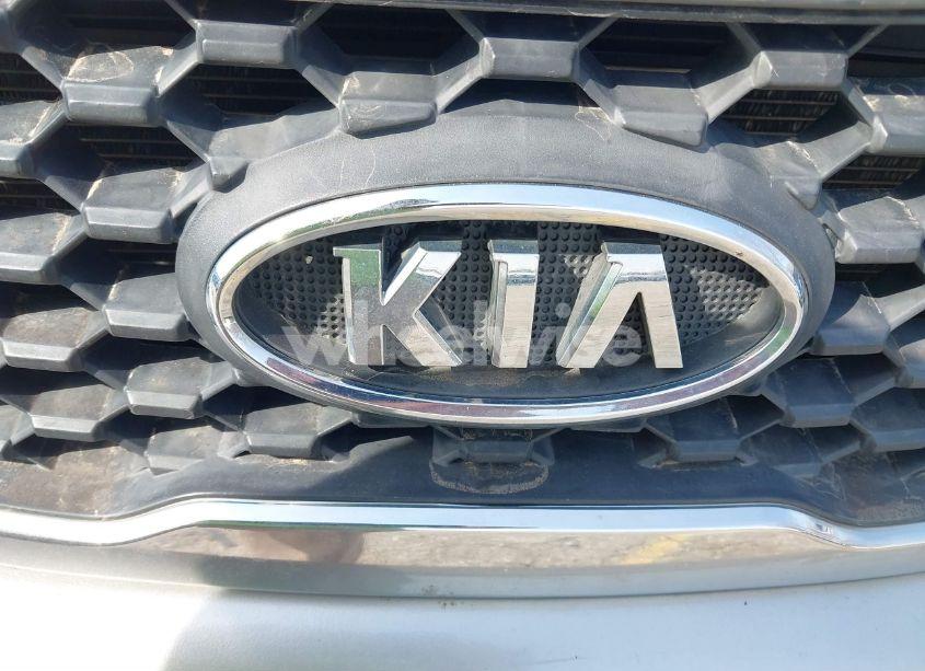 Photo 12 of 2013 Kia Sorento LX (VIN 5XYKT3A62DG364926)