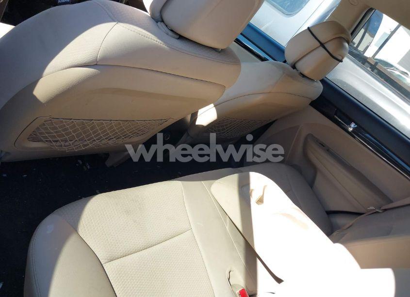 Photo 8 of 2013 Kia Sorento LX (VIN 5XYKT3A62DG364926)