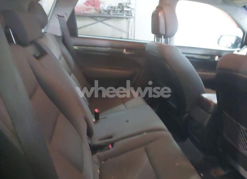 Photo 8 of 2013 Kia Sorento LX (VIN 5XYKT3A62DG393035)