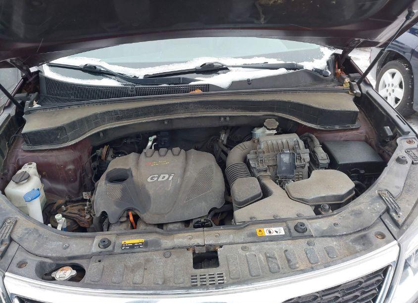 Photo 10 of 2014 Kia Sorento LX (VIN 5XYKT3A62EG449671)