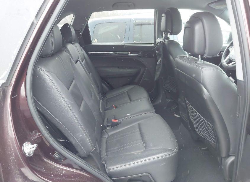 Photo 8 of 2014 Kia Sorento LX (VIN 5XYKT3A62EG449671)