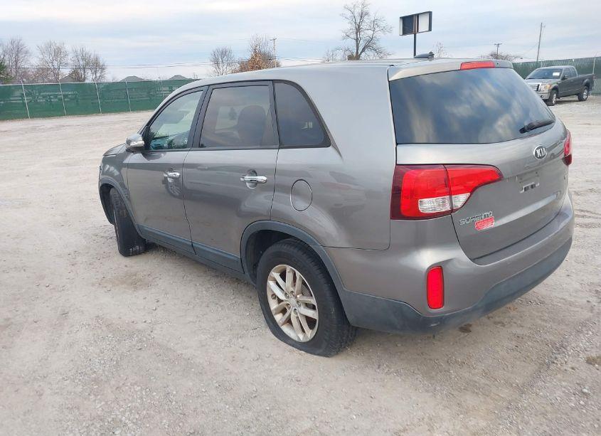 Photo 3 of 2014 Kia Sorento LX (VIN 5XYKT3A62EG473260)