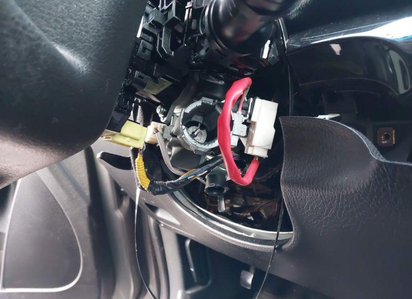 Photo 6 of 2014 Kia Sorento LX (VIN 5XYKT3A62EG473260)