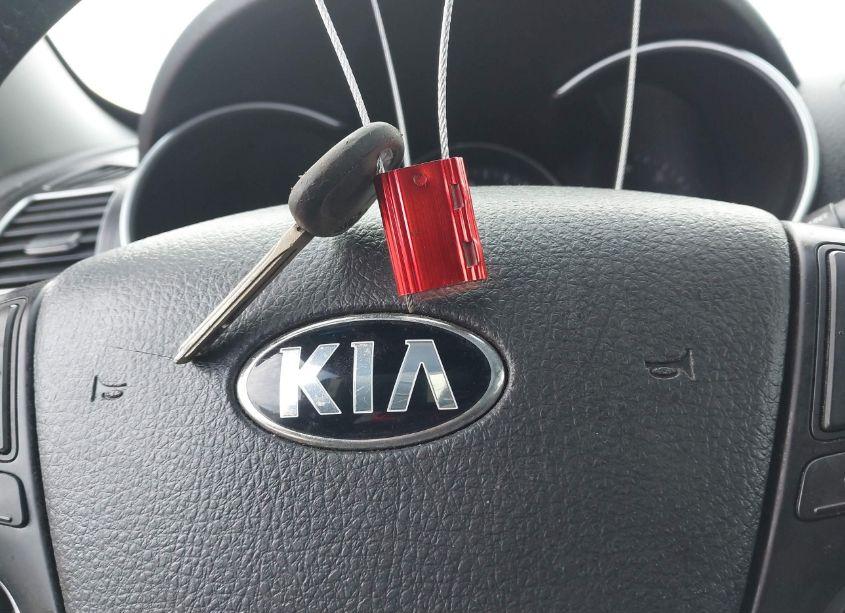 Photo 11 of 2014 Kia Sorento LX (VIN 5XYKT3A62EG474361)
