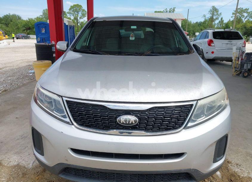 Photo 6 of 2014 Kia Sorento LX (VIN 5XYKT3A62EG476787)
