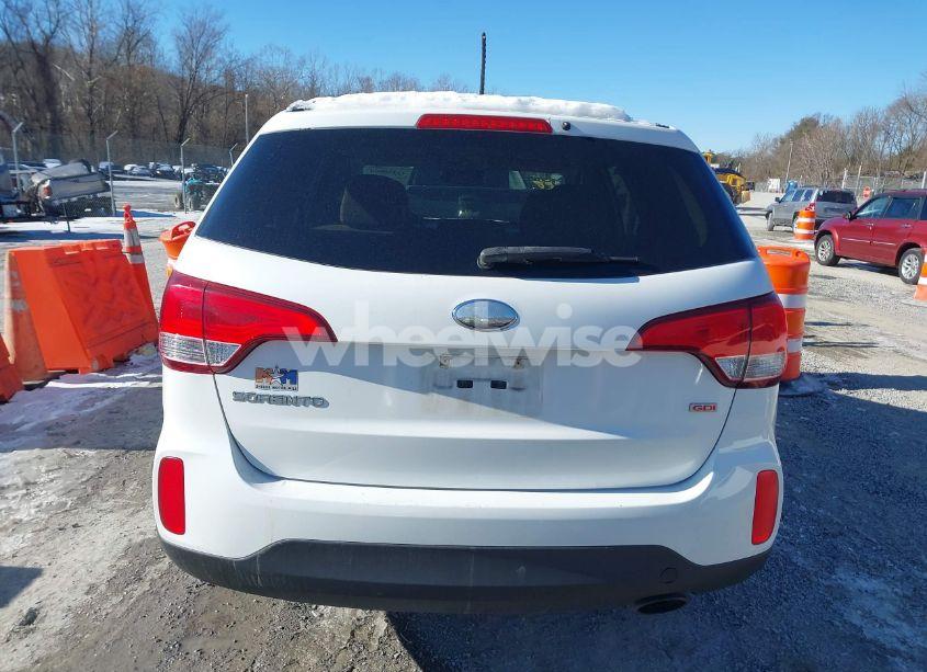 Photo 16 of 2014 Kia Sorento LX (VIN 5XYKT3A62EG485988)