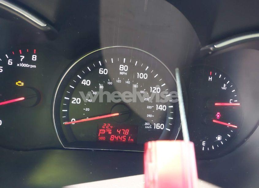 Photo 7 of 2014 Kia Sorento LX (VIN 5XYKT3A62EG485988)