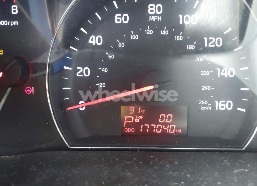 Photo 7 of 2014 Kia Sorento LX (VIN 5XYKT3A62EG511747)