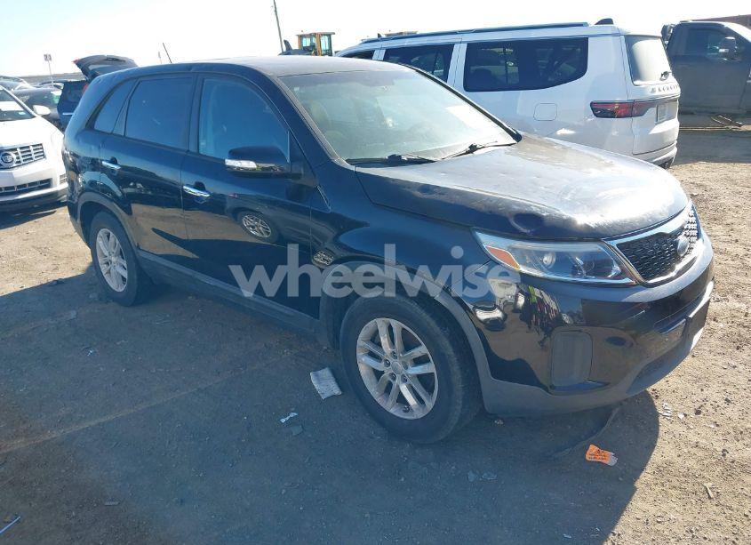 2014 Kia Sorento LX (VIN 5XYKT3A62EG544733) main photo