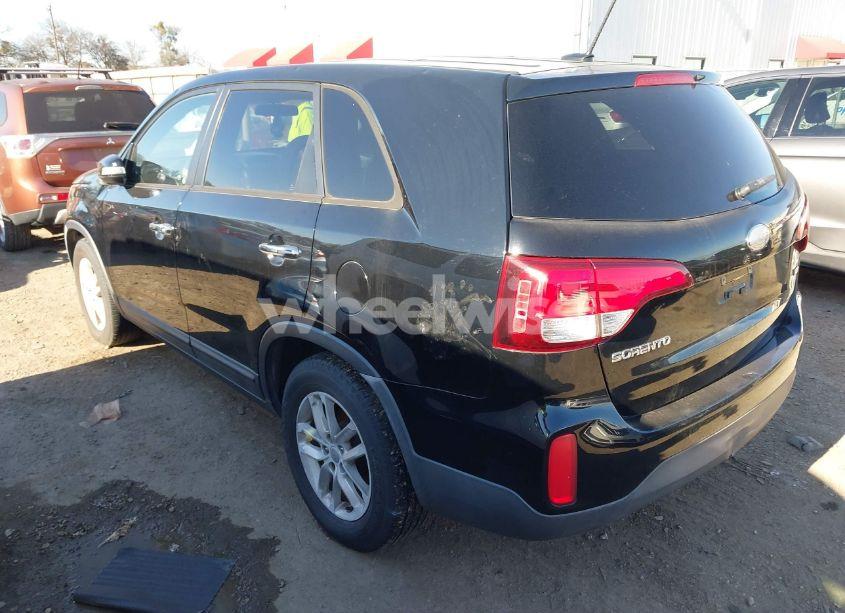 Photo 3 of 2014 Kia Sorento LX (VIN 5XYKT3A62EG544733)