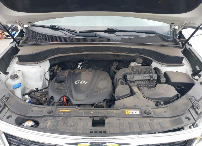 Photo 10 of 2015 Kia Sorento LX (VIN 5XYKT3A62FG630495)