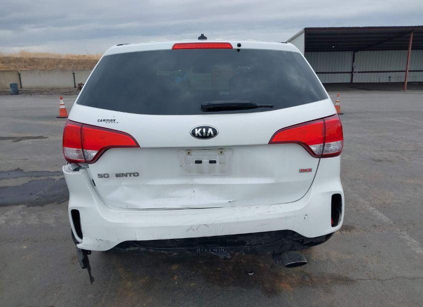 Photo 16 of 2015 Kia Sorento LX (VIN 5XYKT3A62FG630495)