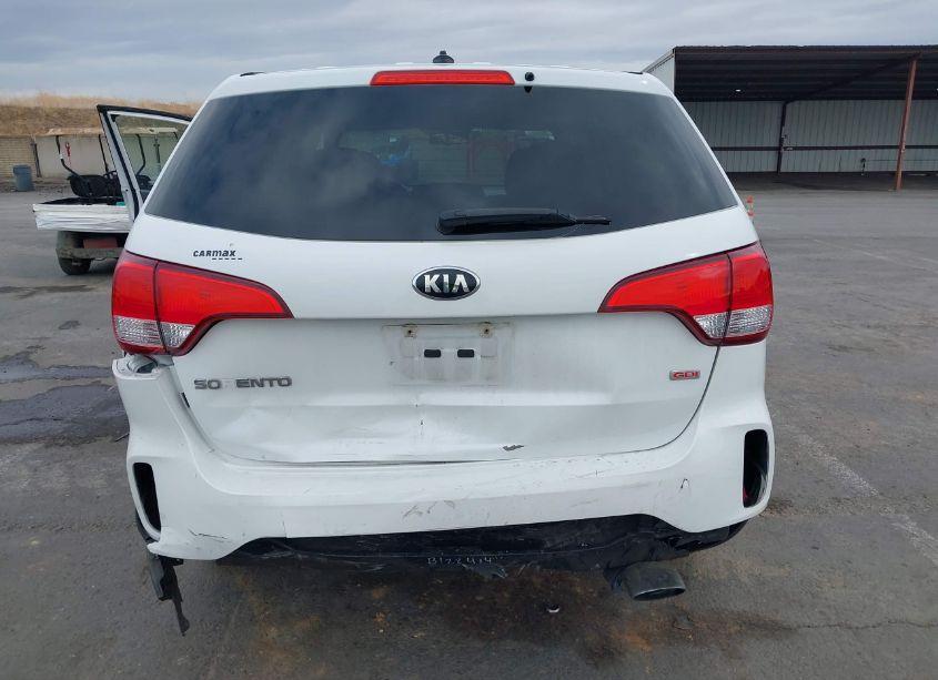 Photo 6 of 2015 Kia Sorento LX (VIN 5XYKT3A62FG630495)