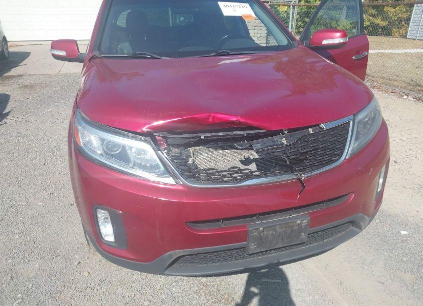 Photo 6 of 2015 Kia Sorento LX (VIN 5XYKT3A62FG657678)