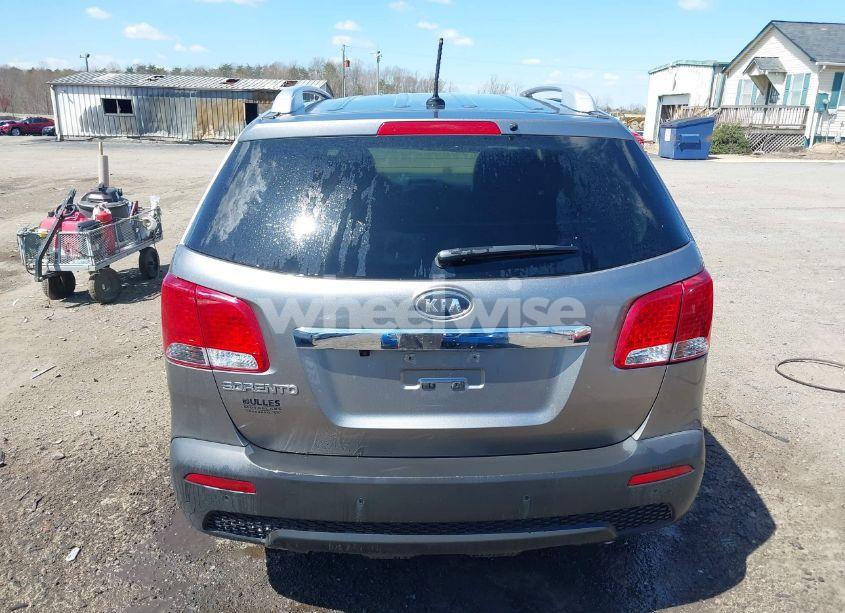 Photo 16 of 2012 Kia Sorento LX (VIN 5XYKT3A63CG193456)