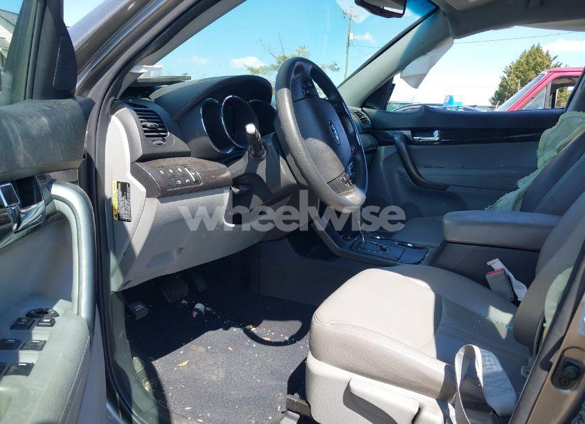 Photo 5 of 2012 Kia Sorento LX (VIN 5XYKT3A63CG193456)
