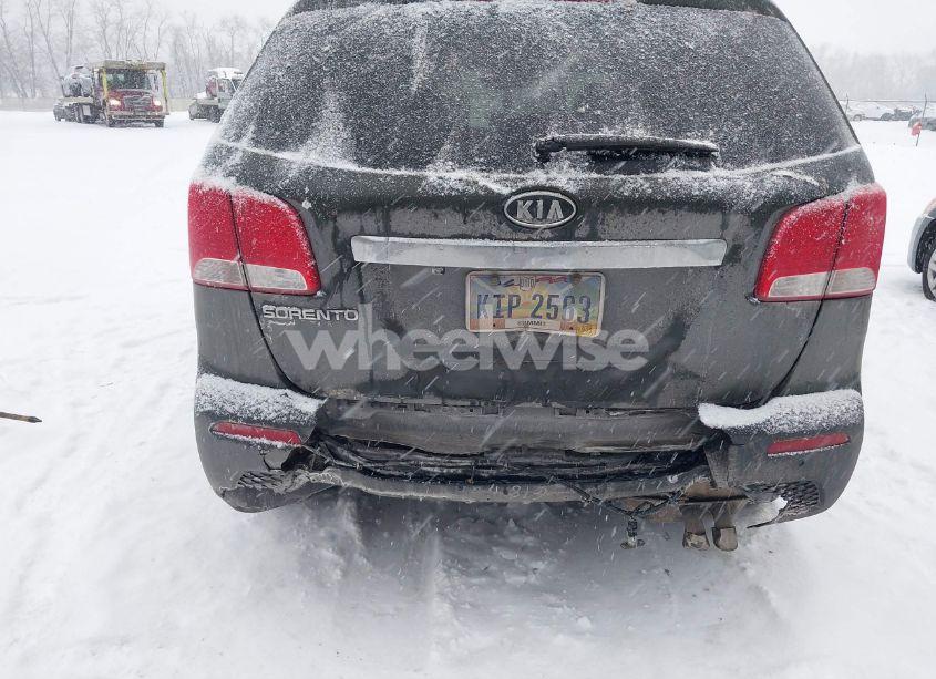 Photo 6 of 2012 Kia Sorento LX (VIN 5XYKT3A63CG207162)