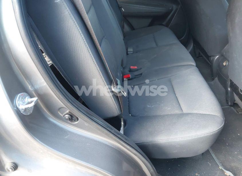 Photo 8 of 2012 Kia Sorento LX (VIN 5XYKT3A63CG215147)