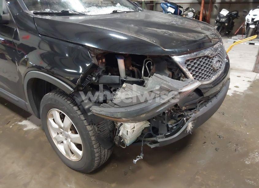 Photo 6 of 2012 Kia Sorento LX (VIN 5XYKT3A63CG265353)