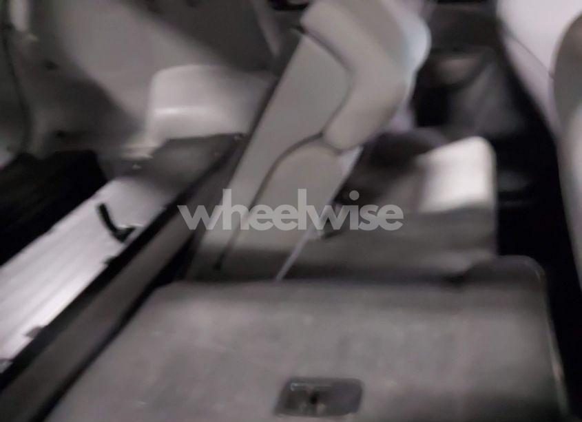 Photo 8 of 2012 Kia Sorento LX (VIN 5XYKT3A63CG265353)