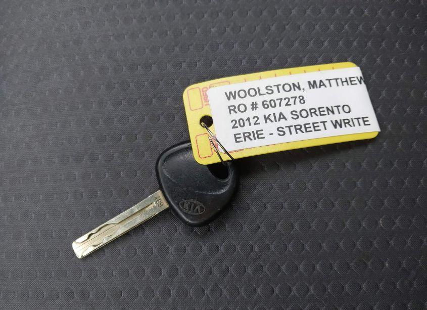 Photo 11 of 2012 Kia Sorento LX (VIN 5XYKT3A63CG286817)