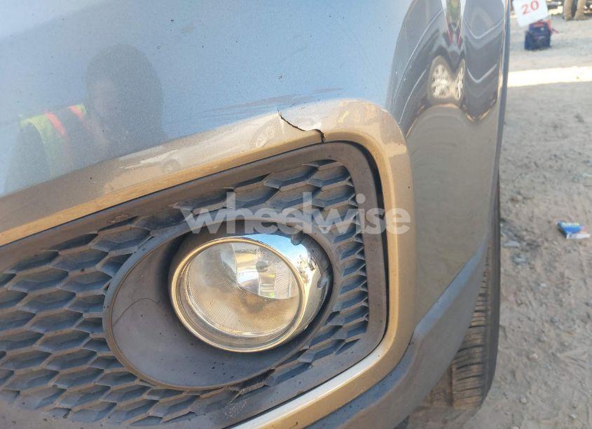 Photo 13 of 2013 Kia Sorento LX (VIN 5XYKT3A63DG339792)