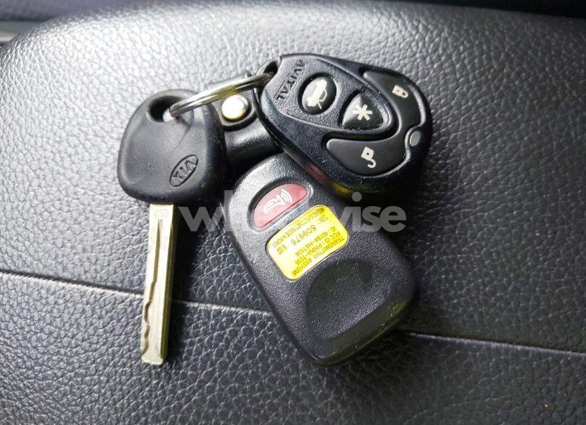 Photo 11 of 2013 Kia Sorento LX (VIN 5XYKT3A63DG381816)