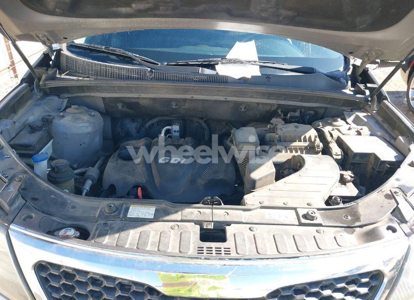 Photo 10 of 2013 Kia Sorento LX (VIN 5XYKT3A63DG424793)
