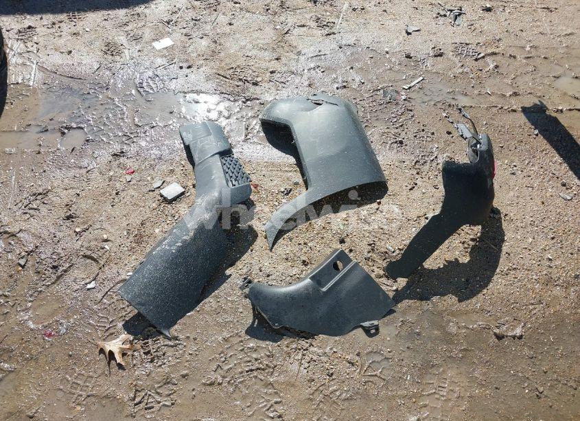 Photo 12 of 2013 Kia Sorento LX (VIN 5XYKT3A63DG424793)