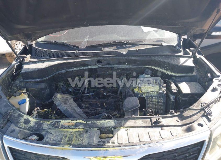 Photo 10 of 2014 Kia Sorento LX (VIN 5XYKT3A63EG421961)